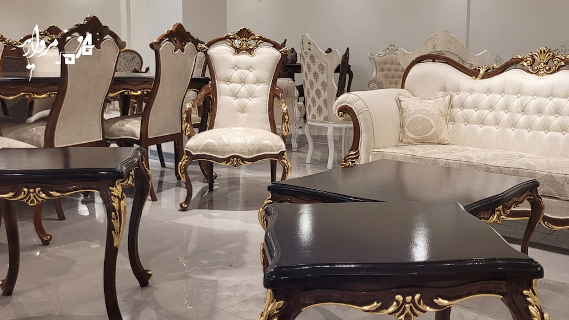مبل کلاسیک مدل زرین تخت - مبلمان مروارید